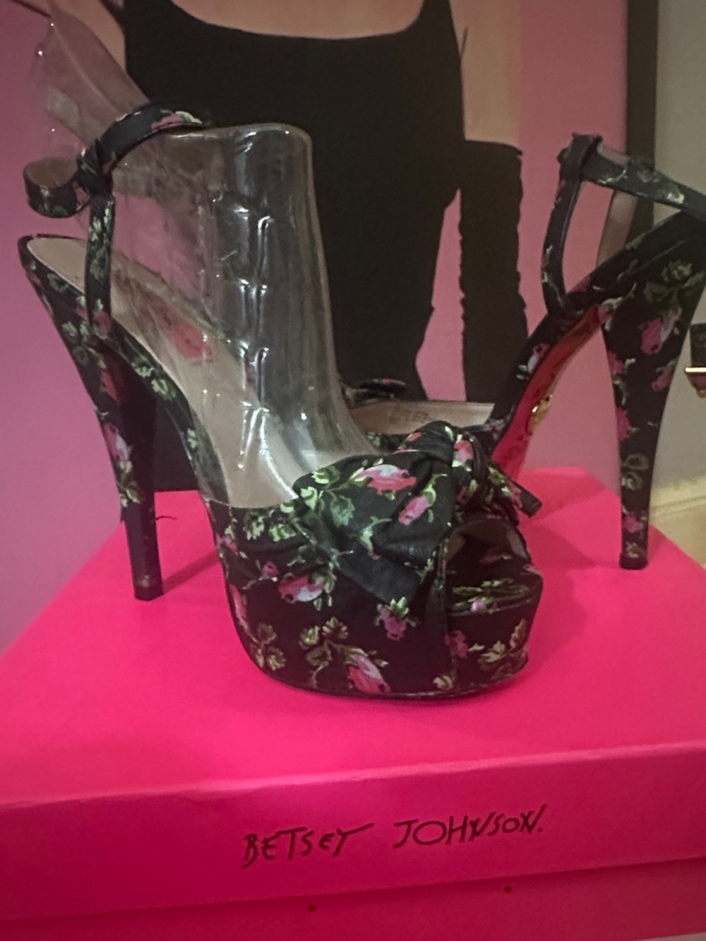 Betsey Johnson Black Floral Bow Platform Heels